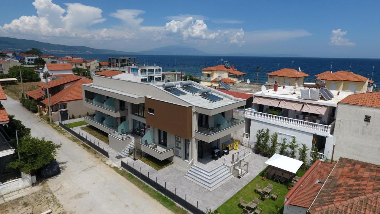 Cynthia Aparthotel Nea Vrasna Bagian luar foto