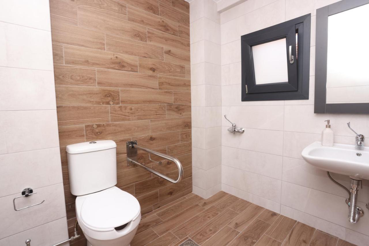 Cynthia Aparthotel Nea Vrasna Bagian luar foto