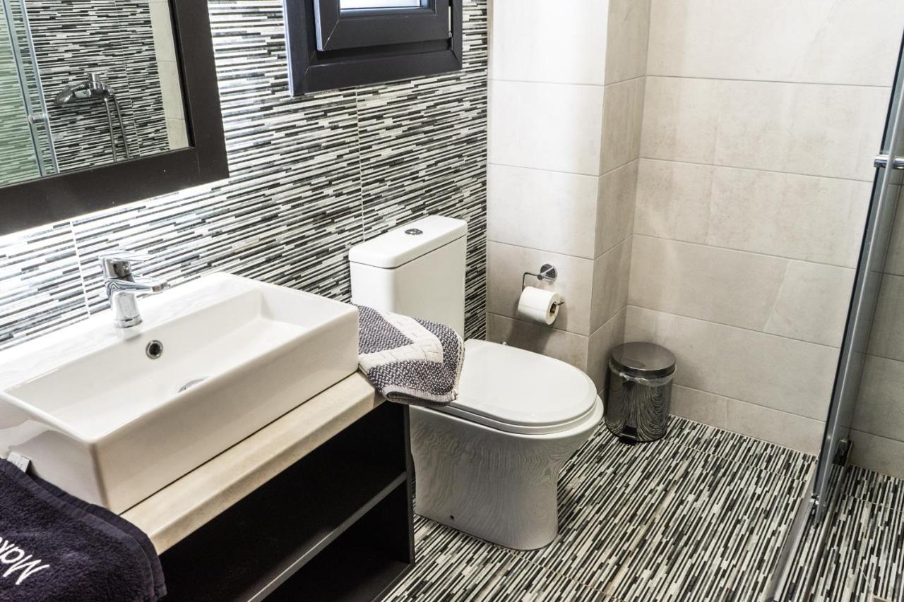 Cynthia Aparthotel Nea Vrasna Bagian luar foto